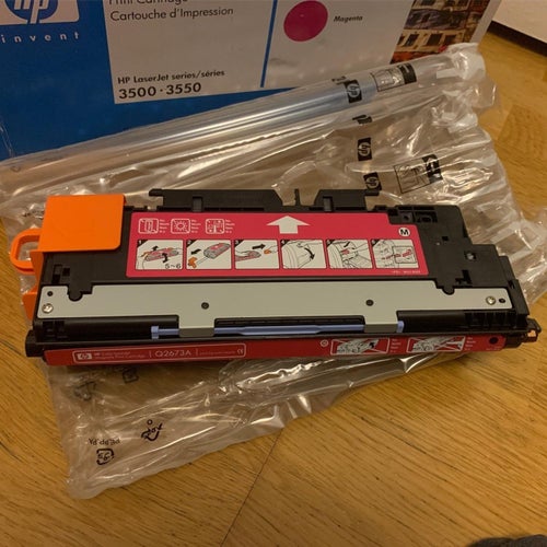 HP Q2673A magenta toner