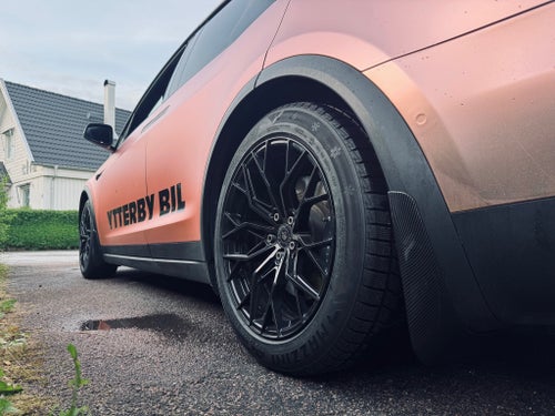 Rosa Tesla Model X 75D 525hk CCS Upgrade Subzero Dragkrok