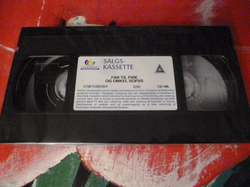 FAR TIL FIRE OG ONKEL SOFUS, VHS, TECKNAD FILM, DANSK, 100 MIN.