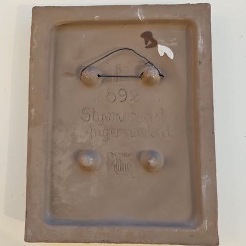 JIE Gantofta väggtavla nr 892, Styvmorsviol