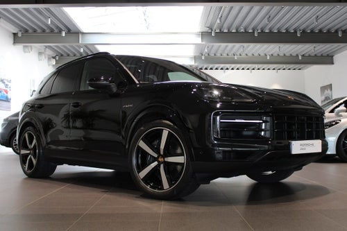 Porsche Cayenne E-Hybrid Moms