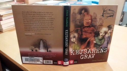 Kejsarens grav av Johan Rundberg, bok, very fine plus, SM