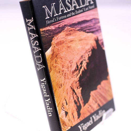 Masada by Yigael Yadin-English hardback book-published 1971-Weight 386g-FREEPOST