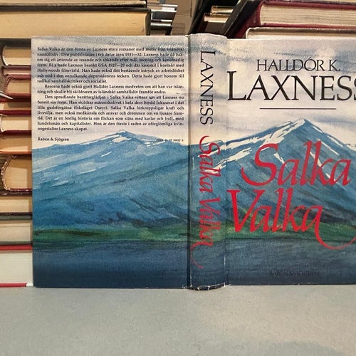 Salka Valka av Halldor Laxness. Bok. Fine