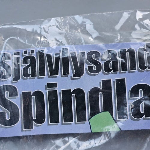 Självlysande spindlar 7 stycken.