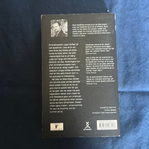 Kall som granit av Stuart MacBride, 2007