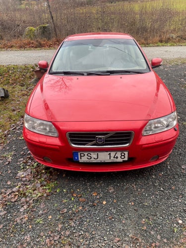Volvo S60 2.4 Manuell. Endast 19000 mil