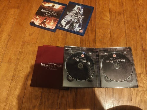 Attack on Titan - Säsong 1 & 2 Blu-ray. Säsong 2 Collectors edition.