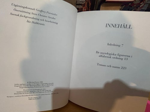 Vem är vem i mytologin 1200 mytologiska gestalter från hela världen Michael Seni