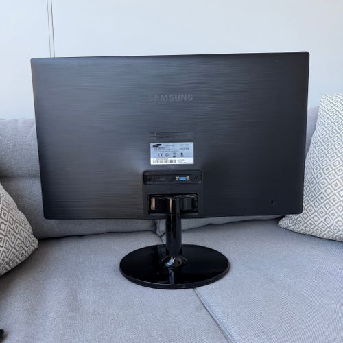 Samsung 24 Tum Full HD 1920x1080 Datorskärm