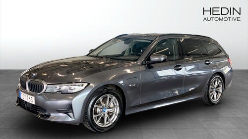 BMW 330e Touring Steptronic