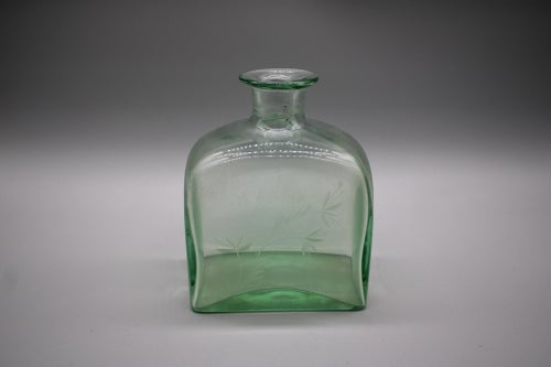 Vintage brännvinsflaska / Glasflaska / Karaff med dekor - Retro - Antikt