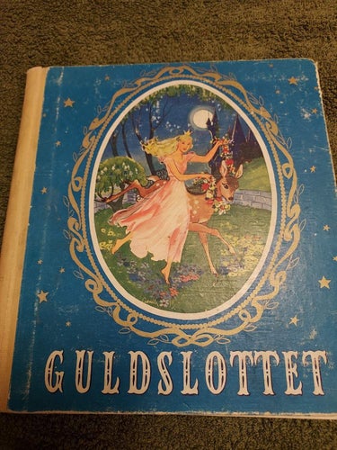 Bilderbok GULDSLOTTET 1952 höjd 19, 5 cm/bredd 18 cm