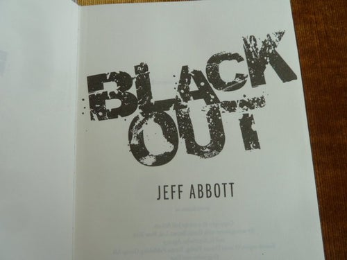 BLACK OUT, JEFF ABBOTT, 2009, BOK, BÖCKER
