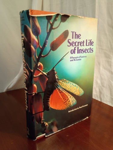 The Secret Life of Insects av P. Passarin d'Entrèves och M. Zunino, 1976