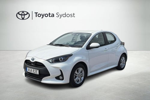 Toyota Yaris Hybrid rattvärme, backkamera, adaptiv farthållare mm