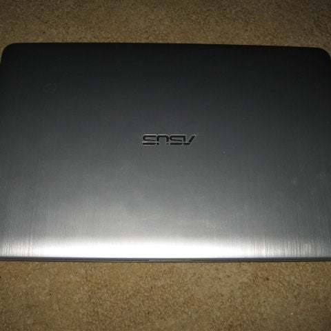 ASUS F541U bärbar dator med Intel Core i3