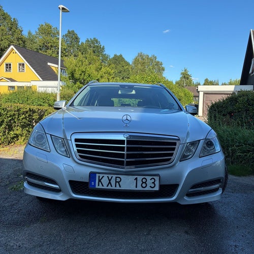 Mercedes-Benz E 220 T CDI BlueEFFICIENCY