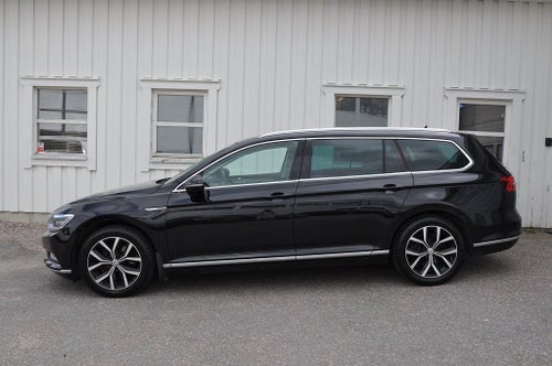 Volkswagen Passat Sportscombi SC 2.0 TDI 4M Executive Värmare Drag