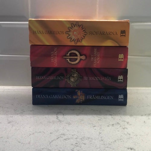 Främlingen, Trummornas Dån, Det Flammande Korset, Sjöfararna av Diana Gabaldon