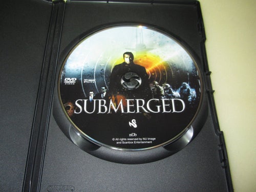 På Djupt Vatten (Submerged) (DVD)