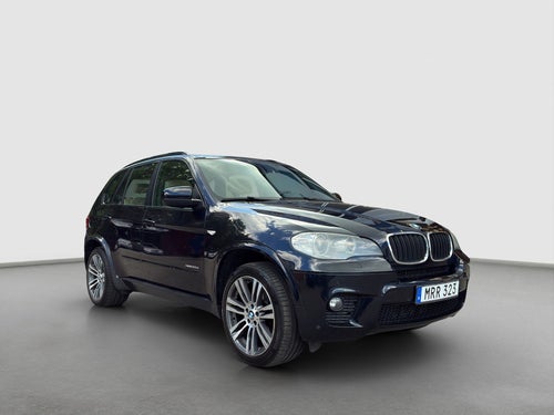 BMW X5 xDrive30d 245hk M Sport Panorama Skinn Nybes Drag VHjul