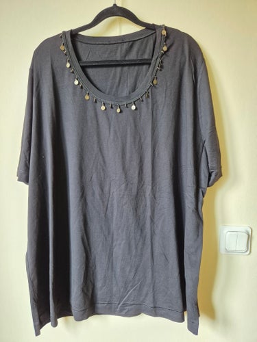 Svart t-shirt