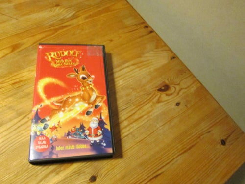 RUDOLF MED DEN RÖDA MULEN 2 VHS ALLA TALAR SVENSKA