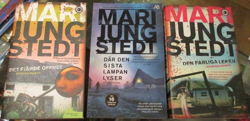 Tre böcker av Mari Jungstedt,