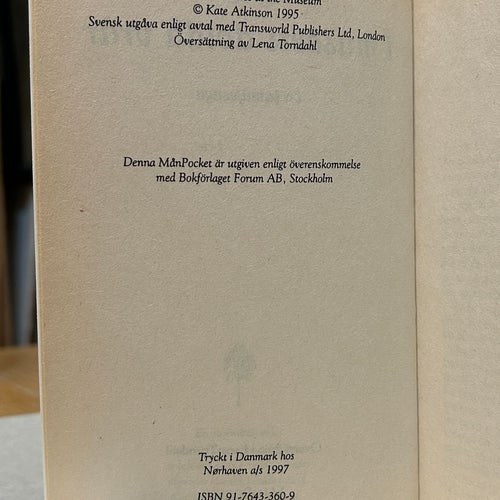 I museets dolda vrår av Kate Atkinson. Very good plus