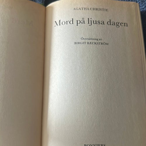 Agatha Christie LOT ABC-morden, Högt vatten, Mord på ljusa dagen