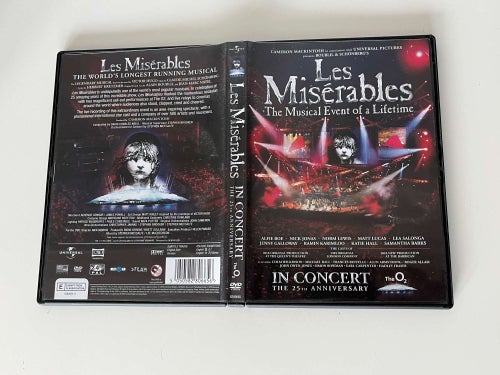 Les Miserables in concert -- eng text