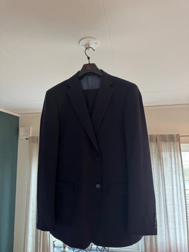 Dressmann blå kostym, storlek 56