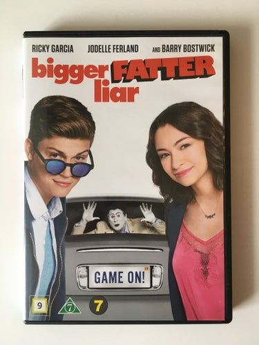 Bigger, fatter liar (2017 av Ron Oliver). 1st beg. DVD