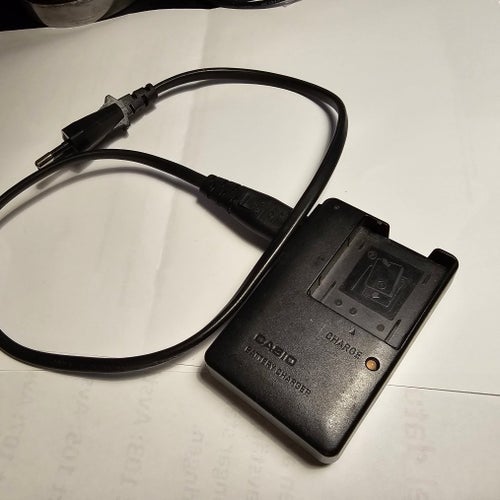 Casio BC-80L Original Laddare för NP-80 / NP-82 batterier – Komplett med sladd
