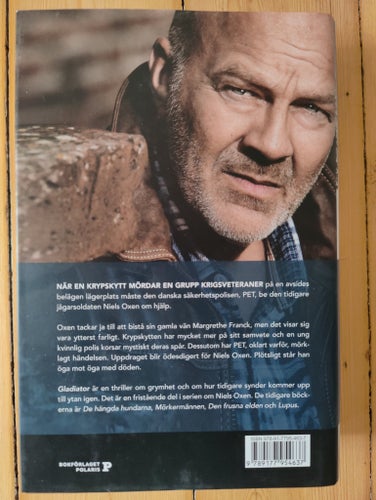 Gladiator – Jens Henrik Jensen. Del 5 i Oxen-serien. Förlagsny inbunden bok!