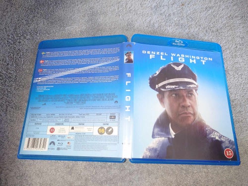 Flight (Blu-ray), av Robert Zemeckis med Denzel Washington
