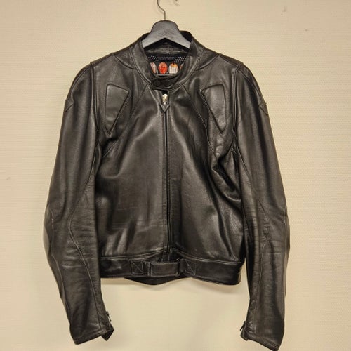 Vintage Dainese skinnjacka 1997, storlek 54