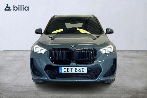 BMW iX1 xDrive30 M Sport Pano/HuD/360/Navi/Keyless