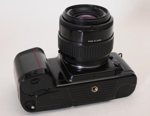Nikon F-601 systemkamera med AF Nikkor 35-70 mm objektiv