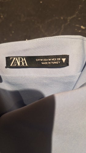 ZARA ljusblå bandeau-topp, storlek M