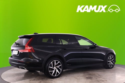 Volvo V60 Cross Country B4 AWD 197hk