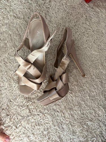 ALDO Sandaletter, champagne färg 38