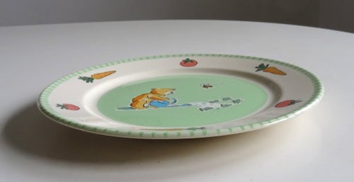 IKEA Barntallrik i porslin med motiv av nallebjörn