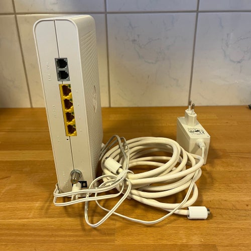 Modem/Router Com Hem CH7486E (Compal)