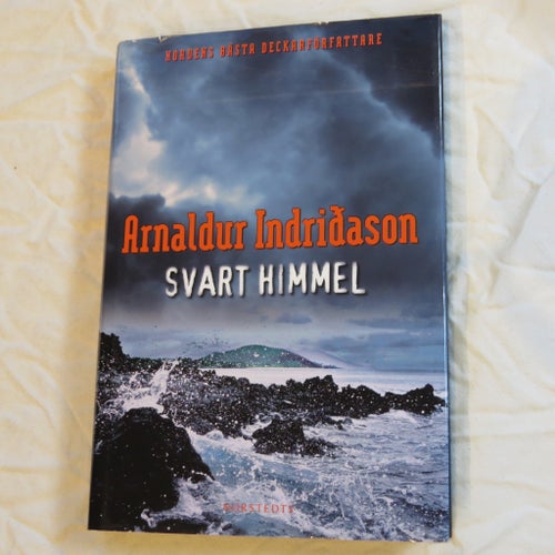 Svart Himmel av Arnaldur Indriðason, 2013