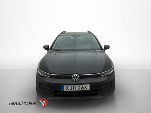 Volkswagen Golf 1.5 eTSI 150hk Kamera CarPlay Dragkrok MOMS