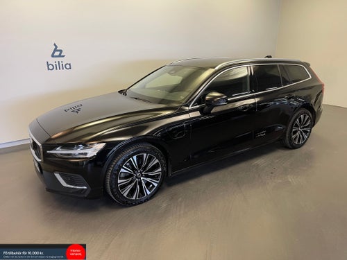 Volvo V60 Recharge T6 Core Edition / Tonade rutor / Backkamera / Navigation / 10
