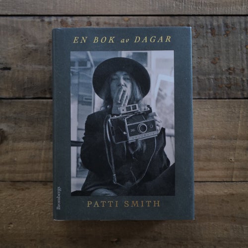 PATTI SMITH Signerad En bok av dagar 2020