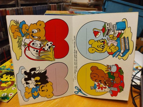 Bamse 1993 nr 5 med dörrskyltar. Very Fine plus